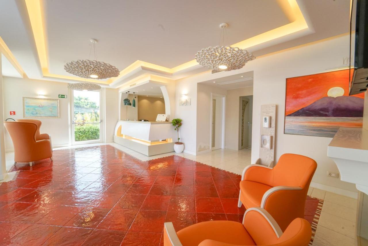 Suite Hotel L'Oasi Di Riaci (Adults Only) Santa Domenica  Ngoại thất bức ảnh