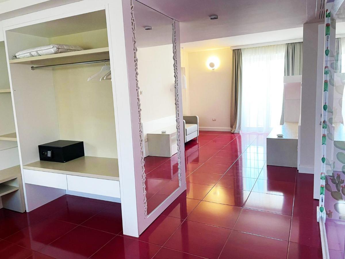 Suite Hotel L'Oasi Di Riaci (Adults Only) Santa Domenica  Ngoại thất bức ảnh