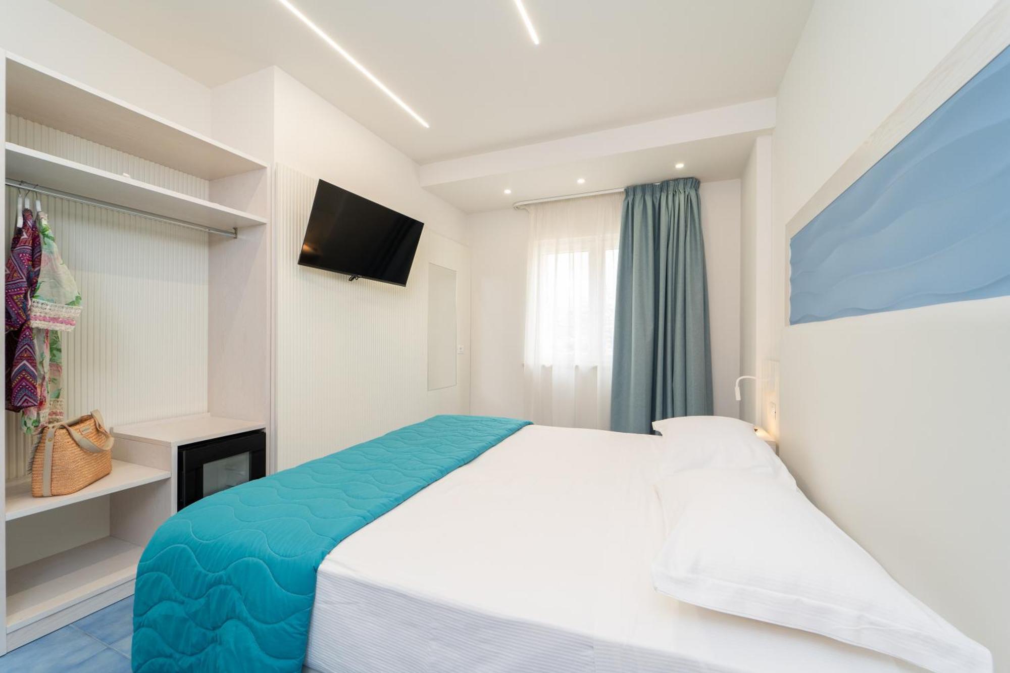 Suite Hotel L'Oasi Di Riaci (Adults Only) Santa Domenica  Ngoại thất bức ảnh