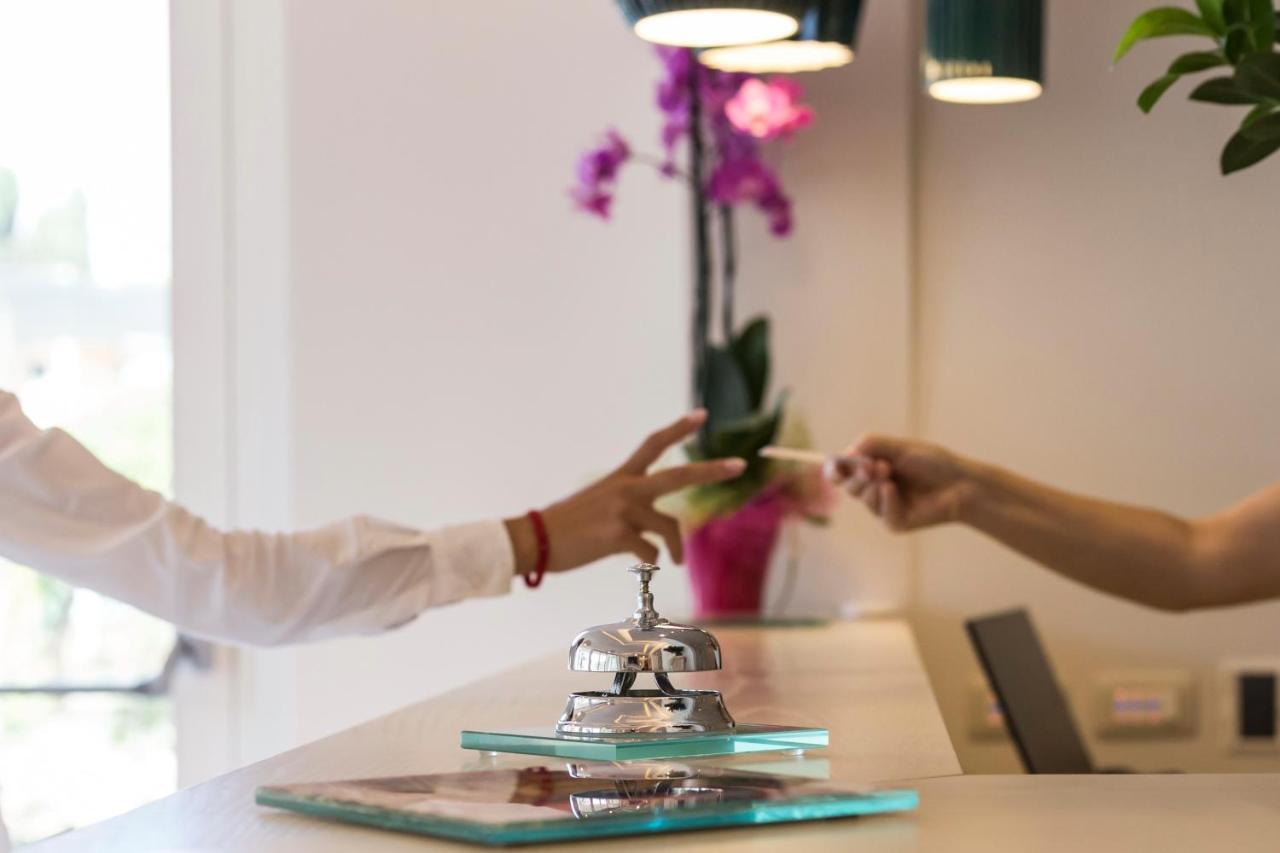 Suite Hotel L'Oasi Di Riaci (Adults Only) Santa Domenica  Ngoại thất bức ảnh